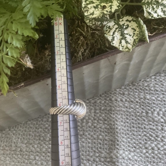 David Yurman Thoroughbred Diamond Pave Ring and Hallmarked Bracelet - Picture 2 of 10